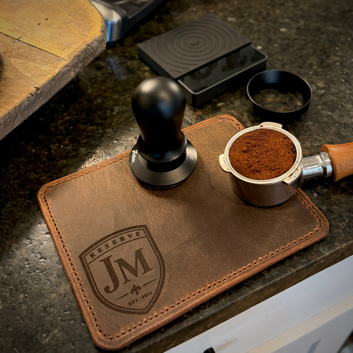Leather espresso tamping mat